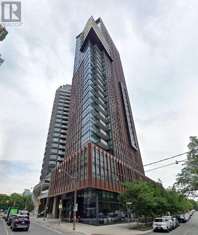 property at 32-332 Davenport Rd