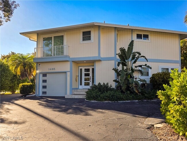 property at 1495 Blue Point Ave