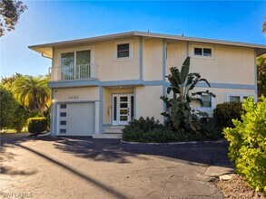 1495 Blue Point Ave in Naples, FL - Building Photo - Building Photo