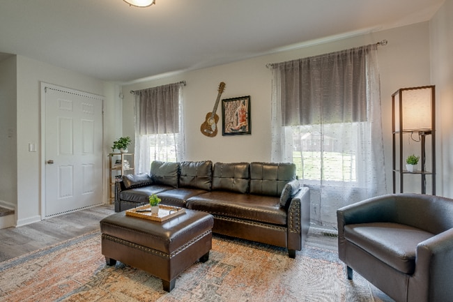 179 Anderson Ln in Hendersonville, TN - Foto de edificio - Building Photo