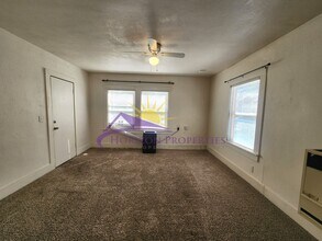 2830 32nd St-Unit -2 in Sacramento, CA - Building Photo - Building Photo