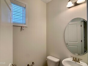 85 Henhouse Ct in Zebulon, NC - Foto de edificio - Building Photo