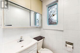 393 Jones Ave in Toronto, ON - Building Photo - Building Photo