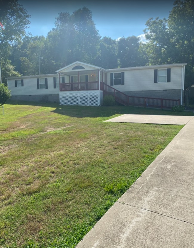 1970 Cumberland Heights Rd in Clarksville, TN - Building Photo - Building Photo