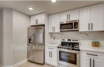 13801 Pinkard Way in El Cajon, CA - Building Photo - Building Photo