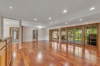 16553 Hartsook St in Los Angeles, CA - Building Photo - Building Photo