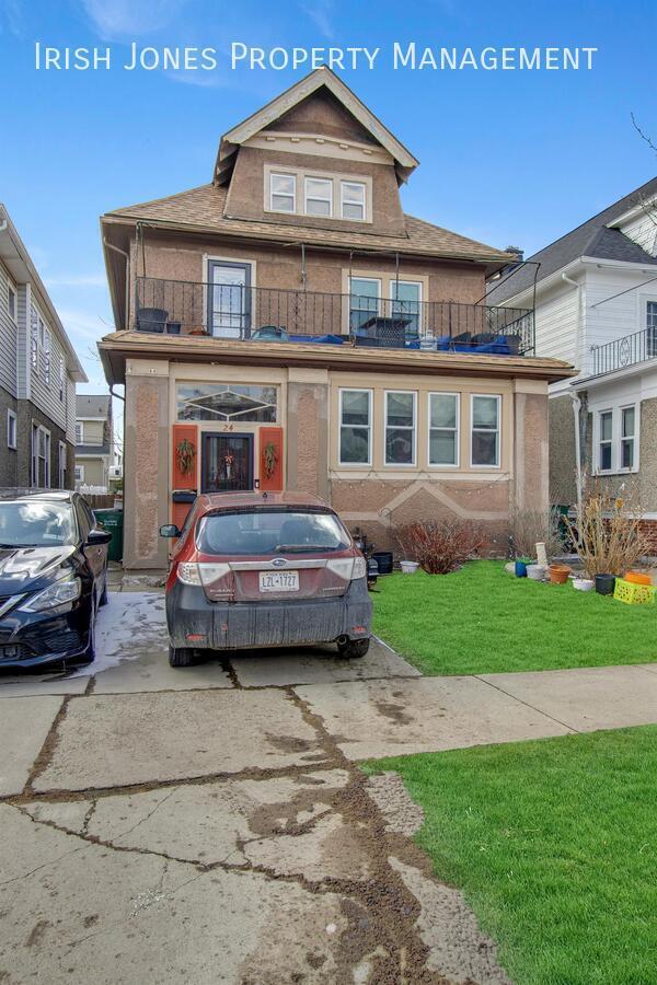 property at 24 North Park Ave