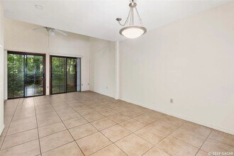 960 SW 55th Terrace in Gainesville, FL - Foto de edificio - Building Photo