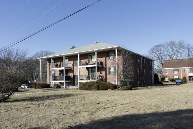 Governor Weare Apartments in Seabrook, NH - Building Photo - Building Photo