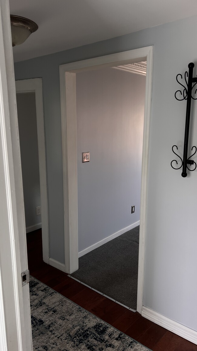 42 Shore Ln, Unit Shore lane #2 in Bay Shore, NY - Foto de edificio - Building Photo