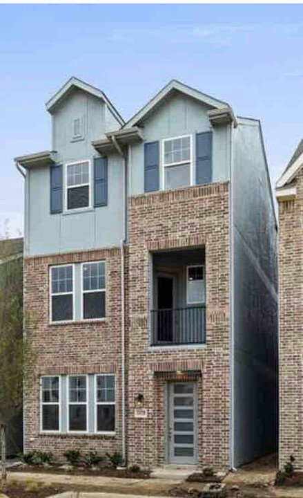7608 Blvd 26 in North Richland Hills, TX - Building Photo