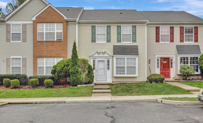 property at 32 Oliver Ct