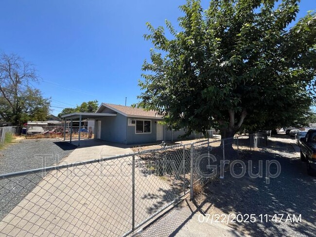 property at 202 S Kessing St