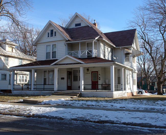 1317 24th St in Des Moines, IA - Building Photo - Building Photo