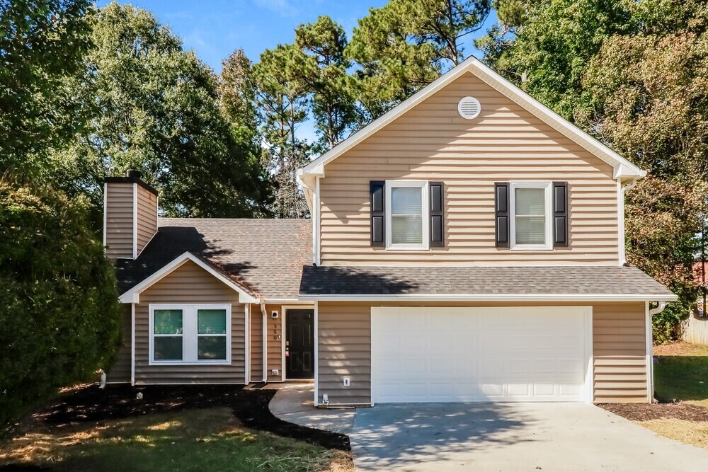 350 Paris Dr in Lawrenceville, GA - Building Photo
