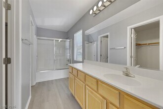 1570 Buffalo Brubaker Ln in Henderson, NV - Building Photo - Building Photo