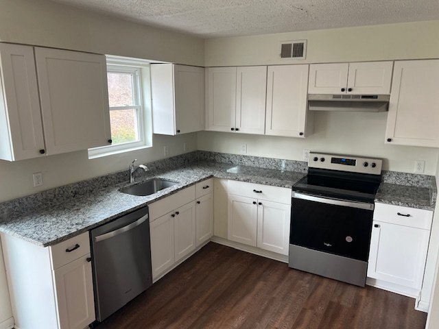 property at 199 Rockingham Rd