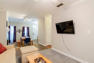 213 Hazel St in Mobile, AL - Building Photo - Building Photo