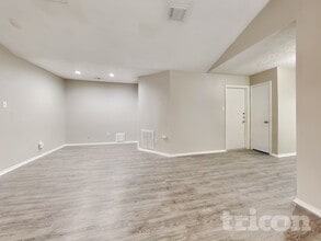 4601 Greenwood Dr in Rosenberg, TX - Foto de edificio - Building Photo