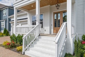 2056 Braidwood Ln in Franklin, TN - Building Photo - Building Photo