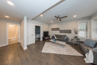 2620 N Rockwell St, Unit 3 in Chicago, IL - Building Photo - Building Photo