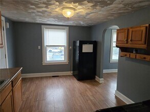 36 Crawford St in Woonsocket, RI - Building Photo - Building Photo