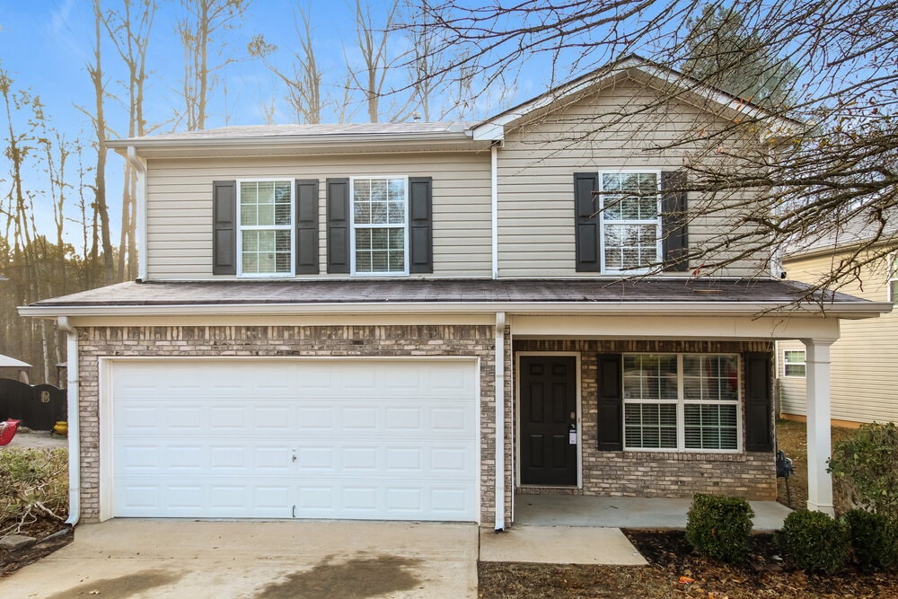87 Belmont Park Dr in Newnan, GA - Building Photo