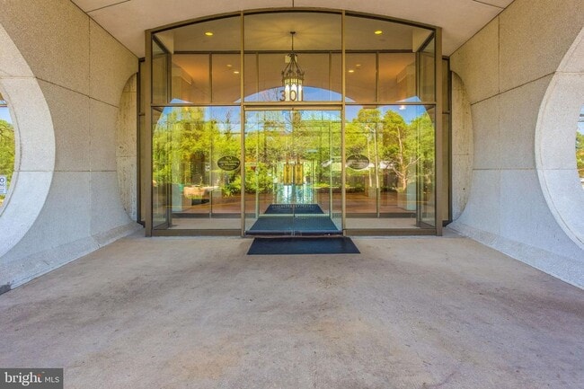 property at 301 N Beauregard St