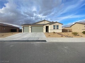 3682 E Wallowa Dr in Pahrump, NV - Building Photo