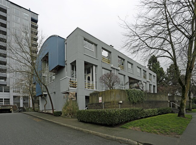 3053-3069 Kent Ave NE in Vancouver, BC - Building Photo - Building Photo