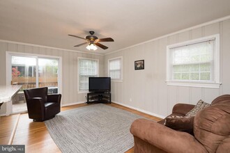 5106 25th Pl N in Arlington, VA - Building Photo - Building Photo