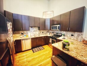 2024 N California Ave in Chicago, IL - Building Photo - Building Photo