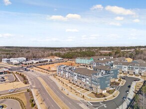 11054 Ligon Mill Rd in Wake Forest, NC - Foto de edificio - Building Photo