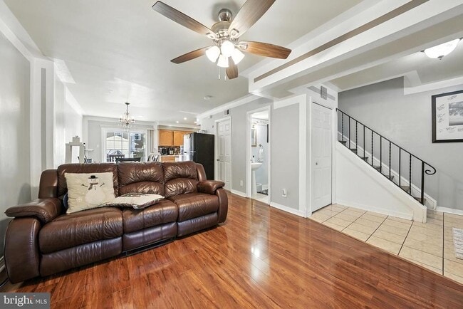 14727 Bentley Square