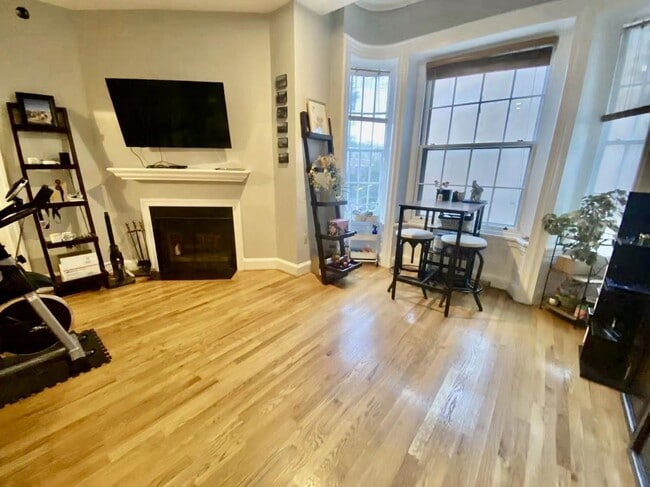 property at 1800 Green St