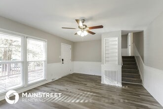 1101 Sharon Dr in Waxhaw, NC - Foto de edificio - Building Photo