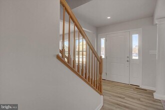 601 Exeter Ln in Shippensburg, PA - Foto de edificio - Building Photo