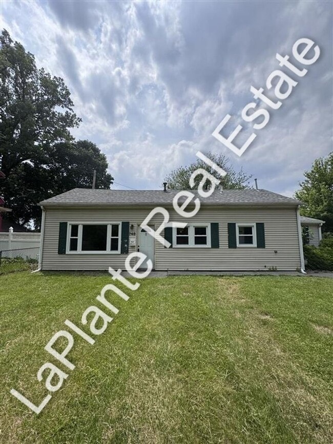 property at 748 Weston St