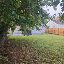 1015 Camden Ave in Louisville, KY - Building Photo - Building Photo