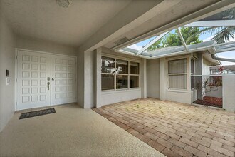 614 Azure Ave in Wellington, FL - Building Photo - Building Photo