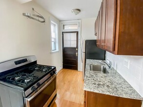 3620 N Marshfield Ave, Unit 2A in Chicago, IL - Foto de edificio - Building Photo
