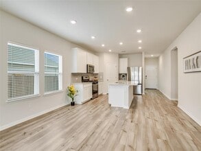 2818 Rustic Hills Dr in Round Rock, TX - Building Photo - Building Photo