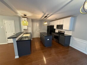 331 Balaban Cir in Woodstock, GA - Building Photo - Building Photo