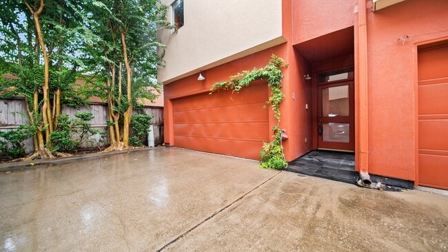 property at 2436 Bissonnet St