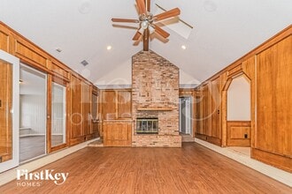 5415 Dana Point Dr, Unit 566 in Arlington, TX - Foto de edificio - Building Photo