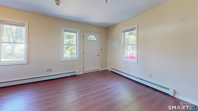 37 Landin St in Woodbridge, CT - Building Photo - Building Photo