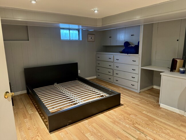 106 Cornell Ln in Hicksville, NY - Building Photo - Building Photo