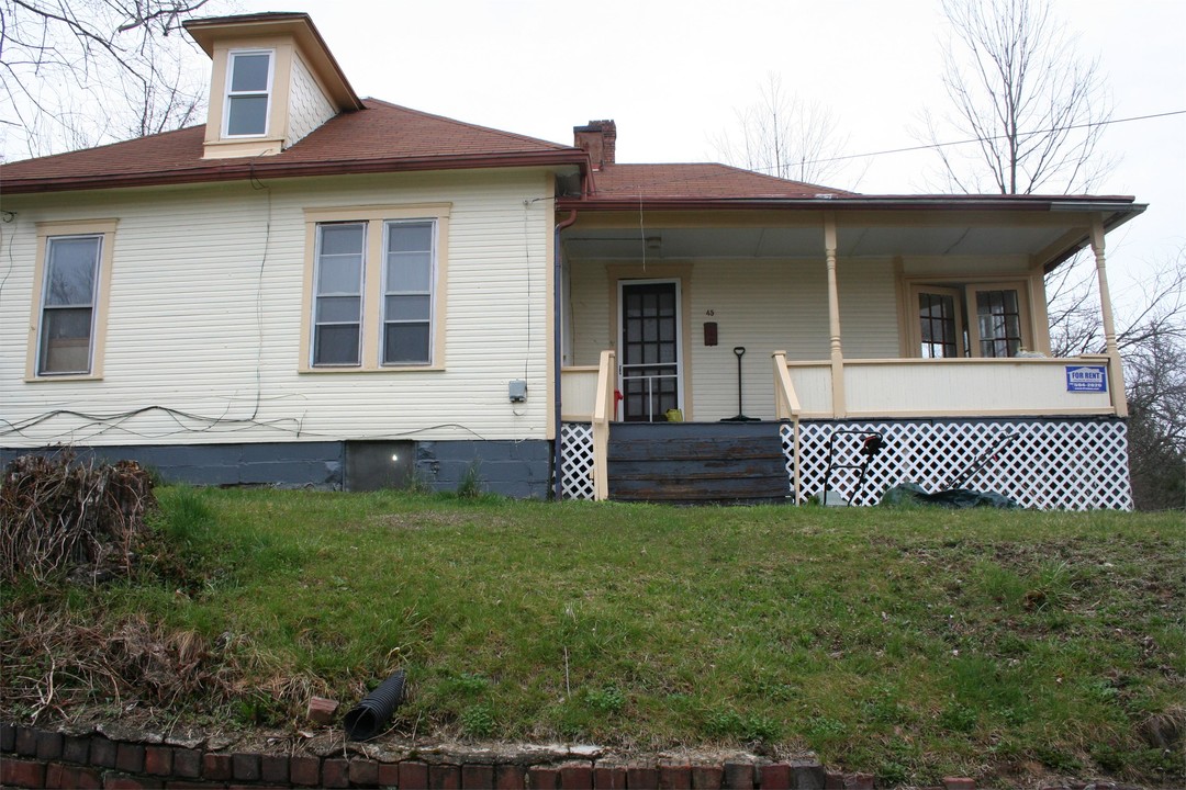 45 Mound St in Athens, OH - Foto de edificio