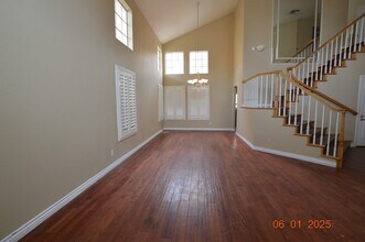 8399 Abita Cir in Las Vegas, NV - Building Photo - Building Photo