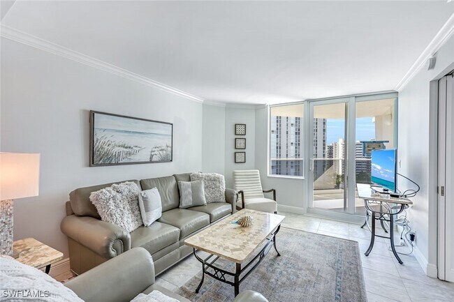 property at 4041 Gulf Shore Blvd N